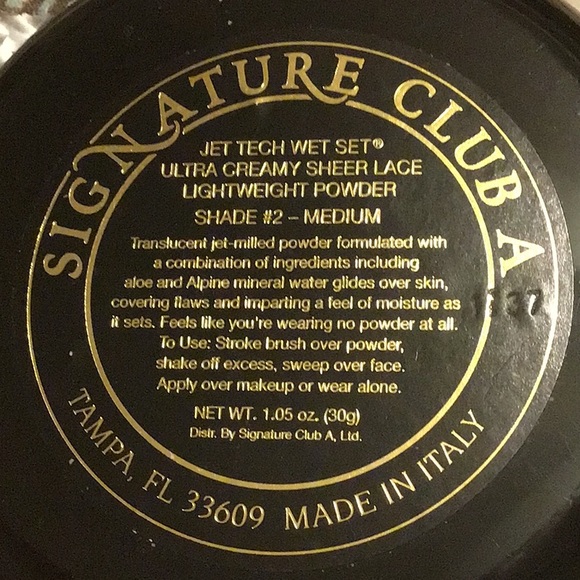 signature club A Other - COPY - NWT, JET TECH POWDER TRANSLUCENT POWDER IN MEDIUM